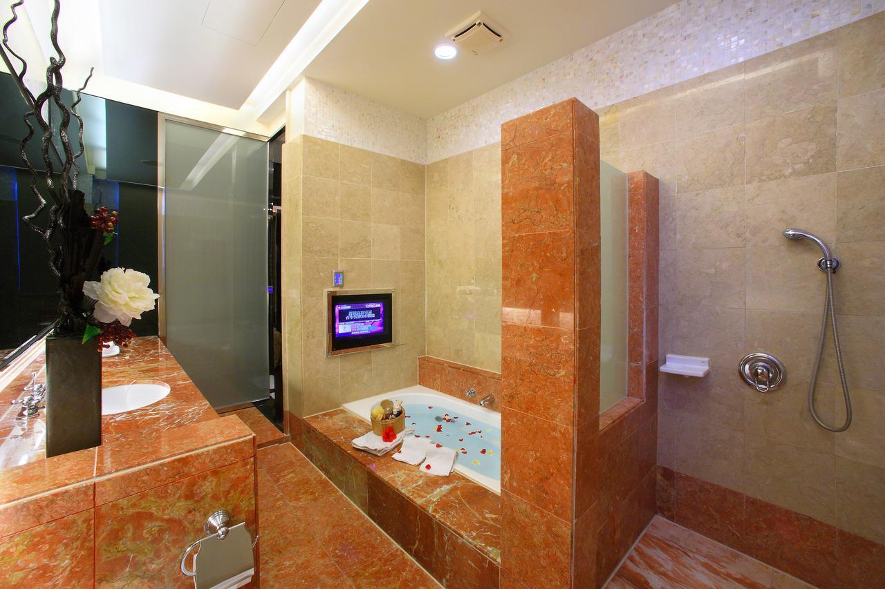 Spring Hotel Đài Trung Ngoại thất bức ảnh